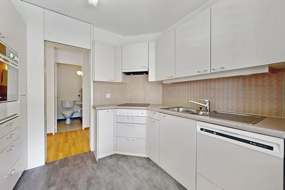 Geräumige 6-Zimmerwohnung - befristet bis 31.03.2029