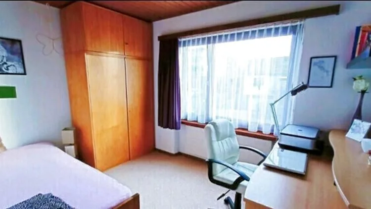 4 ZIMMER-HAUS IN ABTWIL (SG), MÖBLIERT, TEMPORÄR