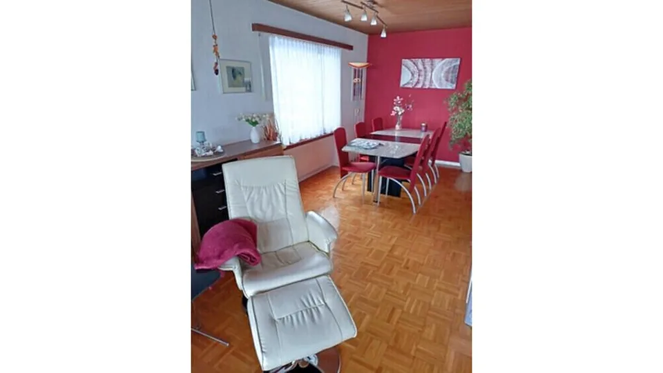 4 ZIMMER-HAUS IN ABTWIL (SG), MÖBLIERT, TEMPORÄR