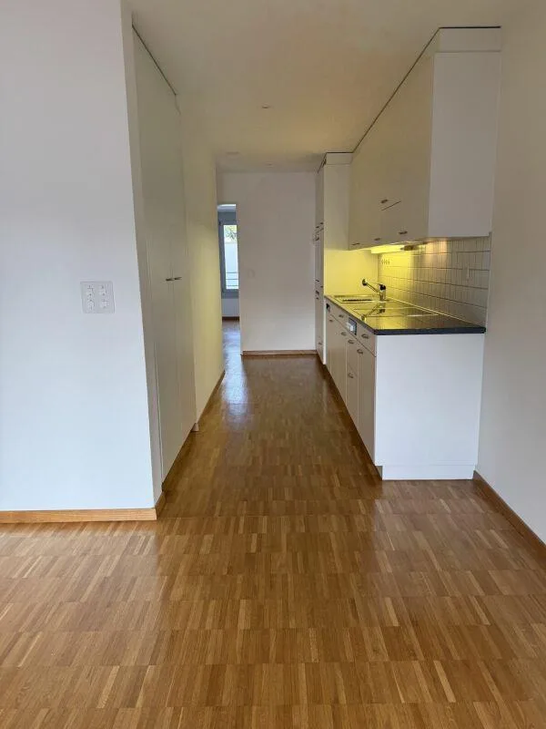 Appartamento attraente di 4,5 locali in una zona residenziale tranquilla a Küttigen