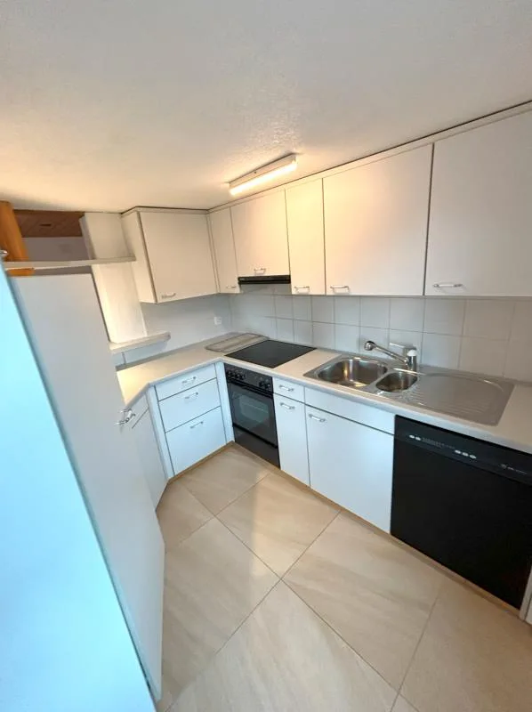 Grosszügige 4.5 Zimmer Wohnung