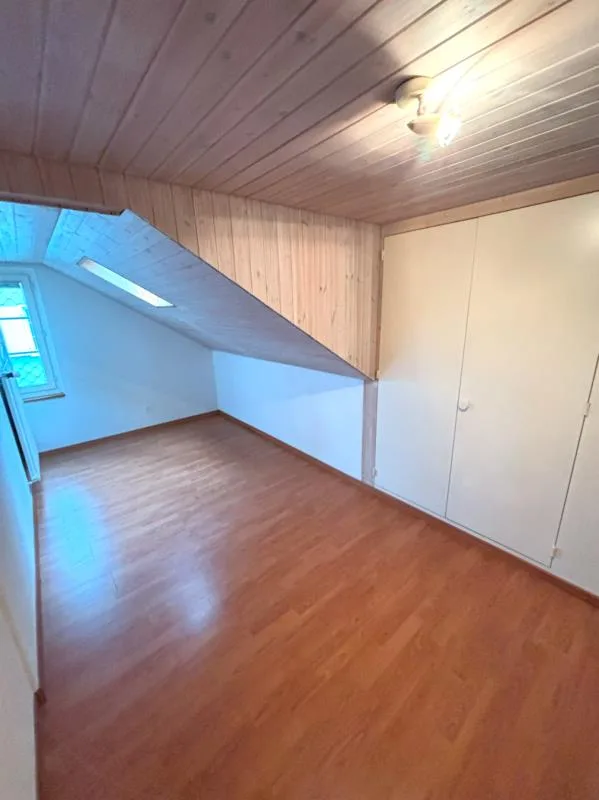 Grosszügige 4.5 Zimmer Wohnung