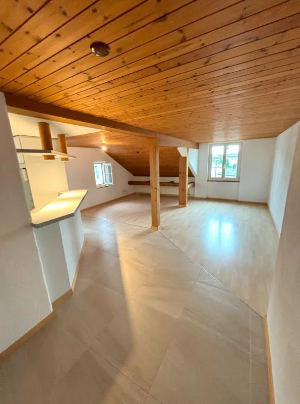 Grosszügige 4.5 Zimmer Wohnung