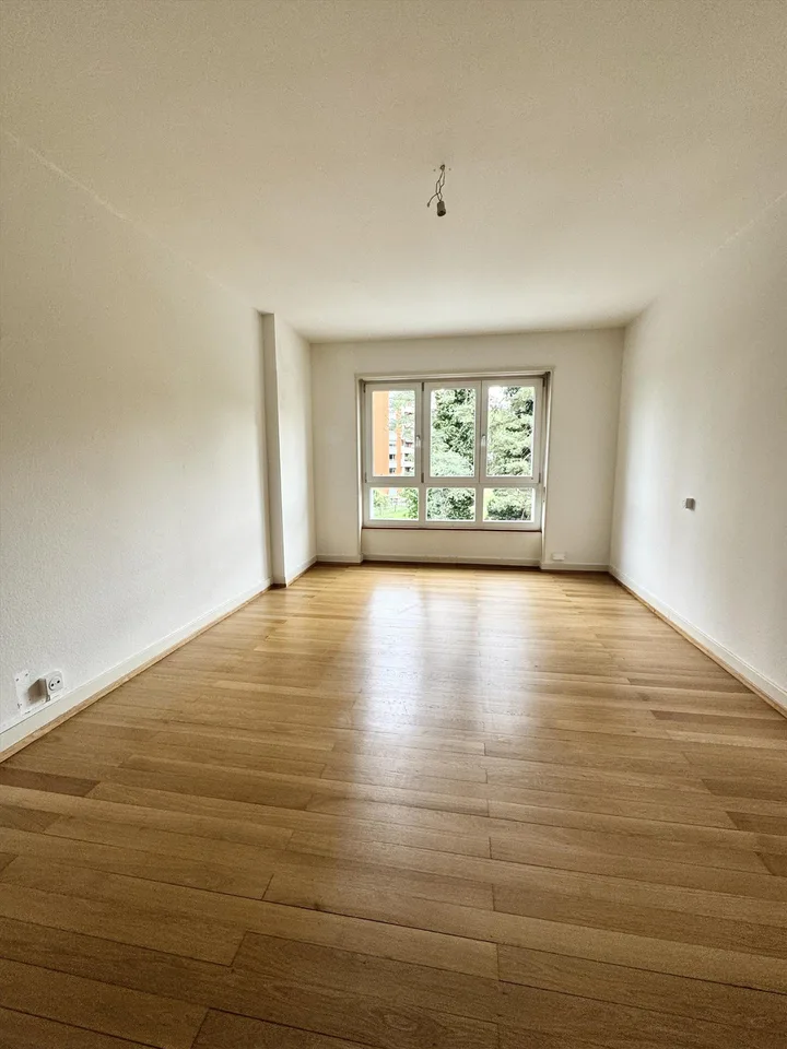 La tua nuova casa tra città e Reno