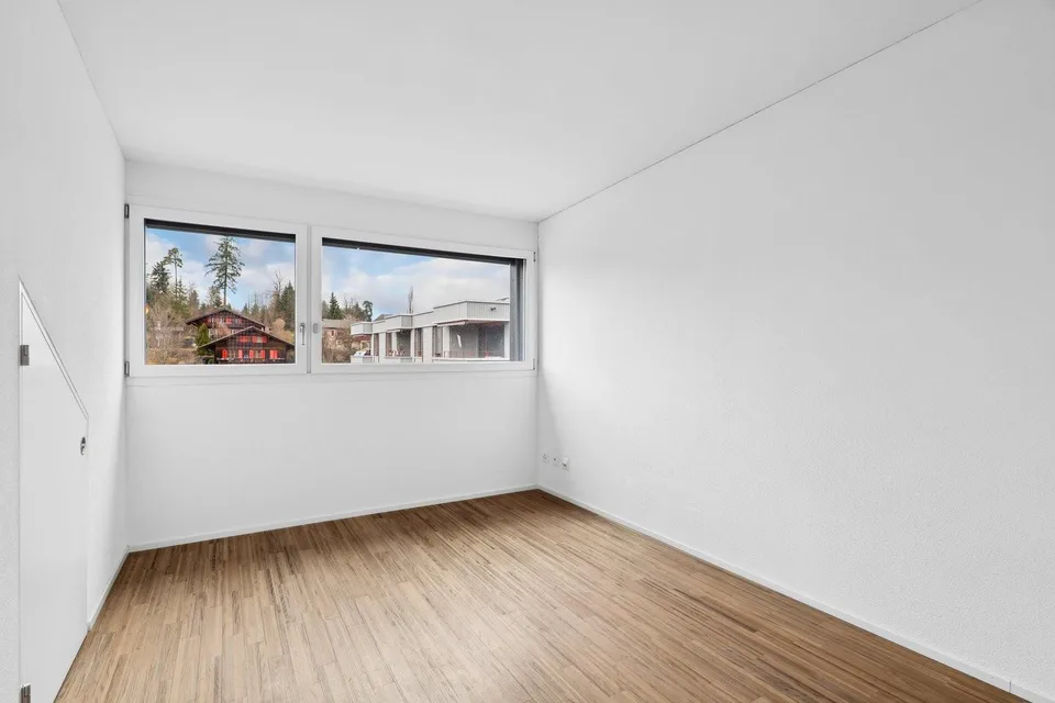 Moderne 3.5-Zimmer-Dachwohnung mit Charme! Letzte Chance!