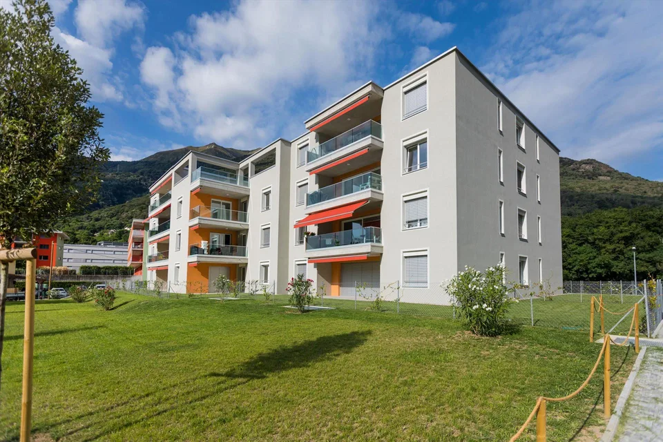 Modernes und neuwertiges Apartment mit Garten