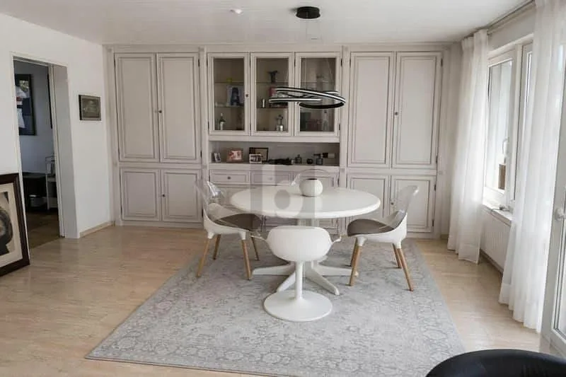 Family-friendly with sunny garden