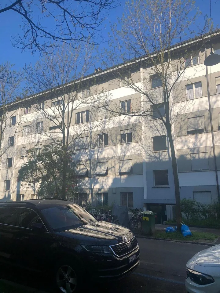 Zentral gelegene 2.5 ZW à 49m² im EG