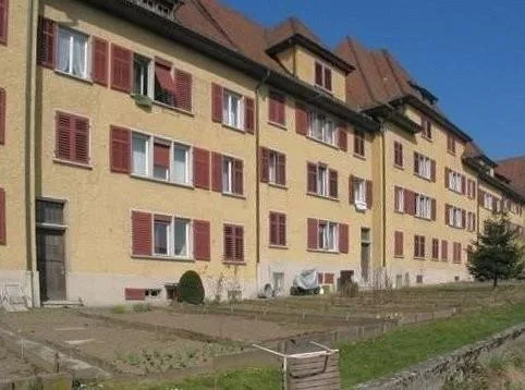 Spezielle Wohnung mit aussergewöhnlichem Charme!