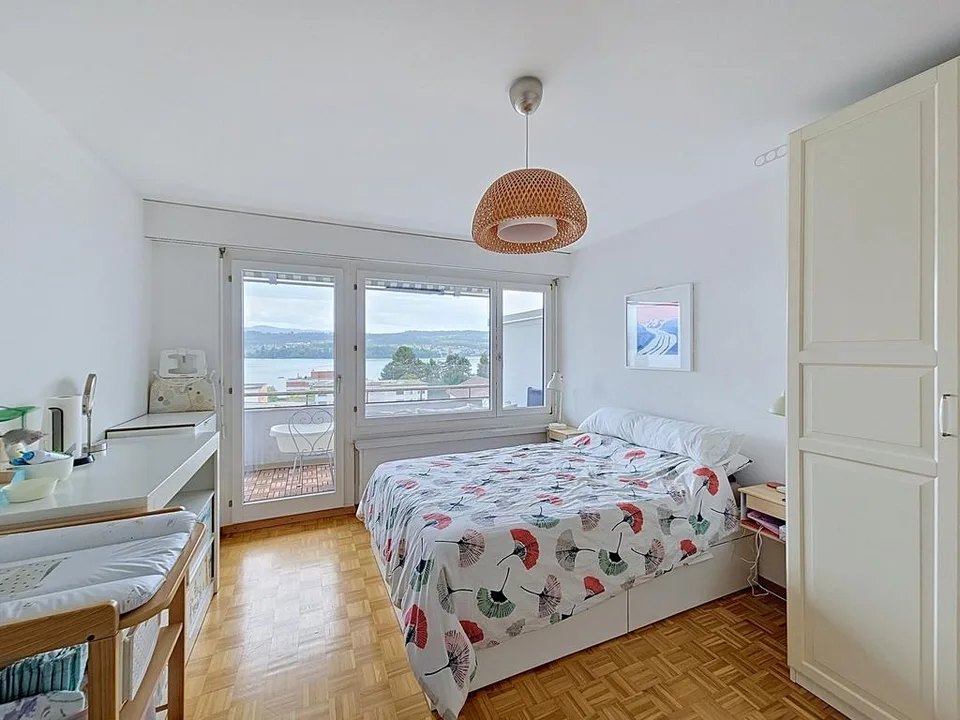 Appartement 4 pièces avec vue lac de rêve à Meilen