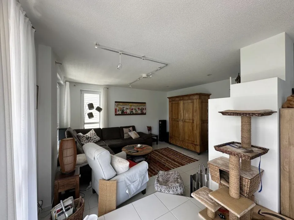 Maison unifamiliale moderne dans un emplacement magnifique avec vue