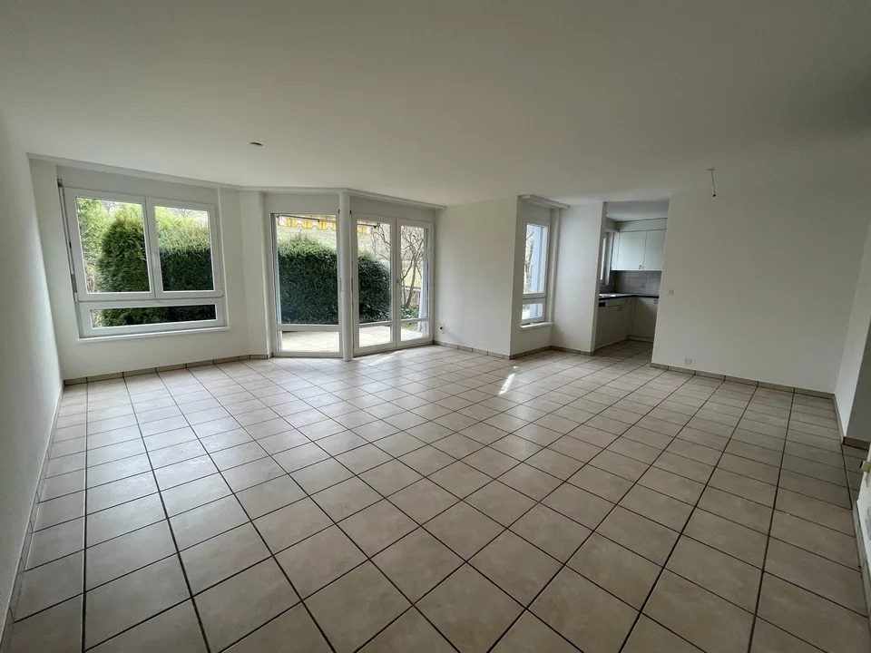 Appartamento di 4 locali in affitto a Hölstein