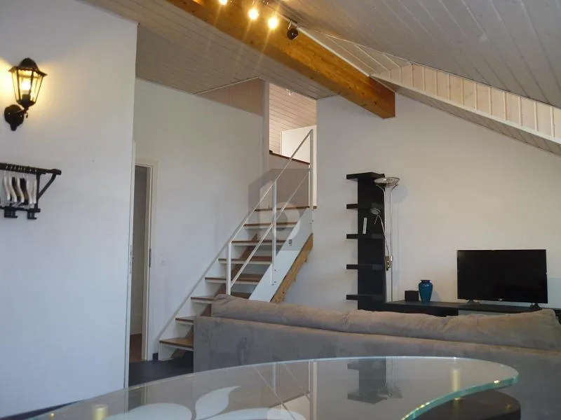 DUPLEX MOBILIERTES CHARMANTES OBJEKT