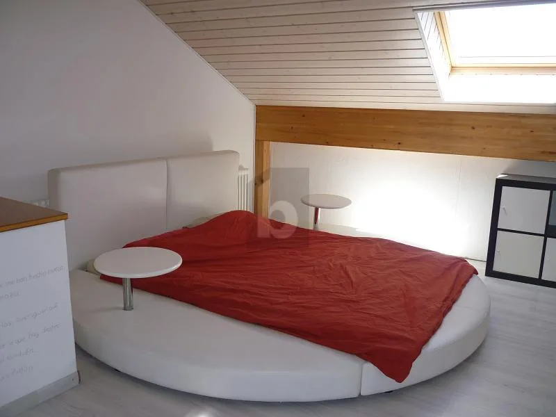 DUPLEX MOBILIERTES CHARMANTES OBJEKT