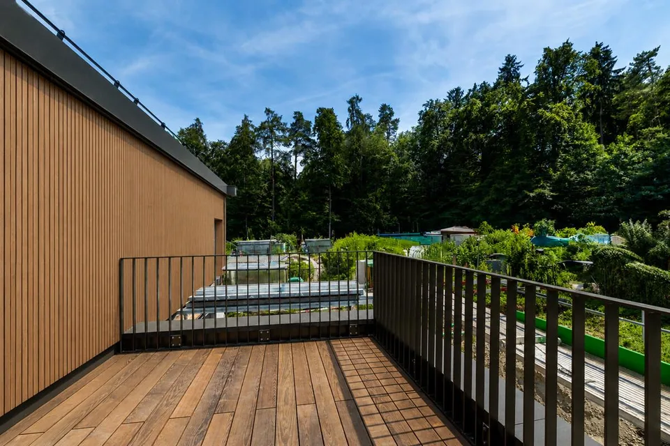 Horgen: Neubau-Einfamilienhaus mit Garten und viel Privatsphäre – foto 6 di 7