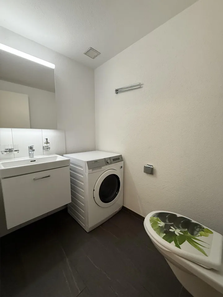 Wohnen im Grünen - gepflegte 3.5-Zimmerwohnung in Trüllikon – Foto 9 von 12