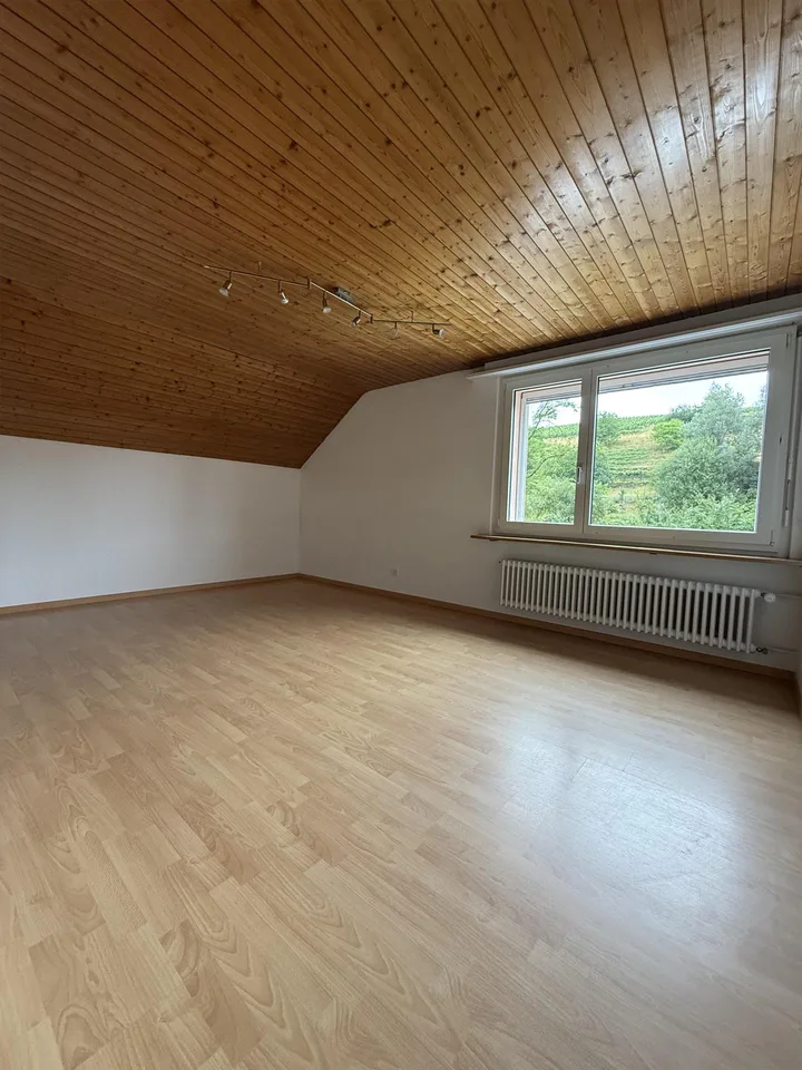 Wohnen im Grünen - gepflegte 3.5-Zimmerwohnung in Trüllikon – Foto 8 von 12