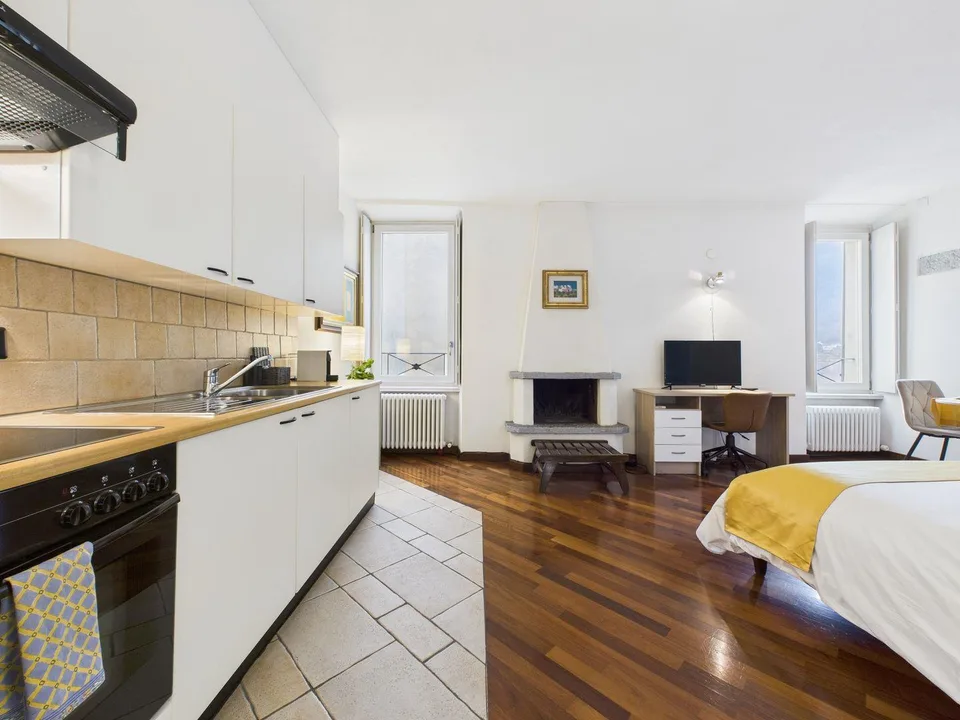 Elegante 1½-Zimmerwohnung mit Seeblick in Morcote. – Foto 6 von 11