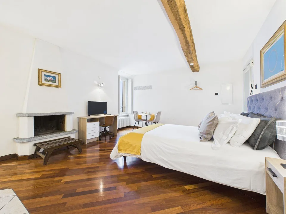 Elegante 1½-Zimmerwohnung mit Seeblick in Morcote.