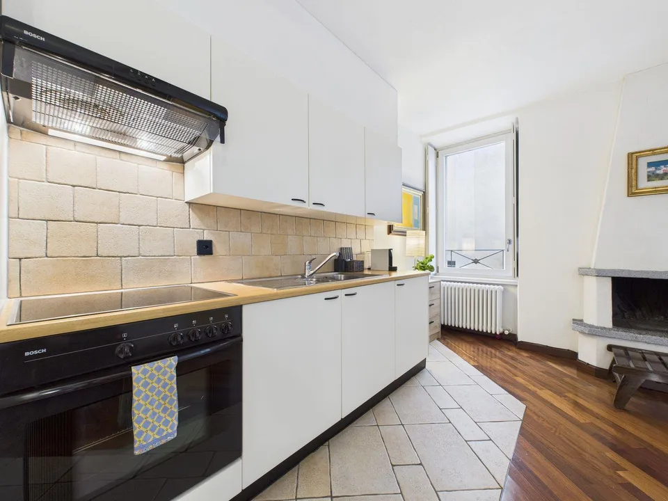 Elegante 1½-Zimmerwohnung mit Seeblick in Morcote. – Foto 10 von 11