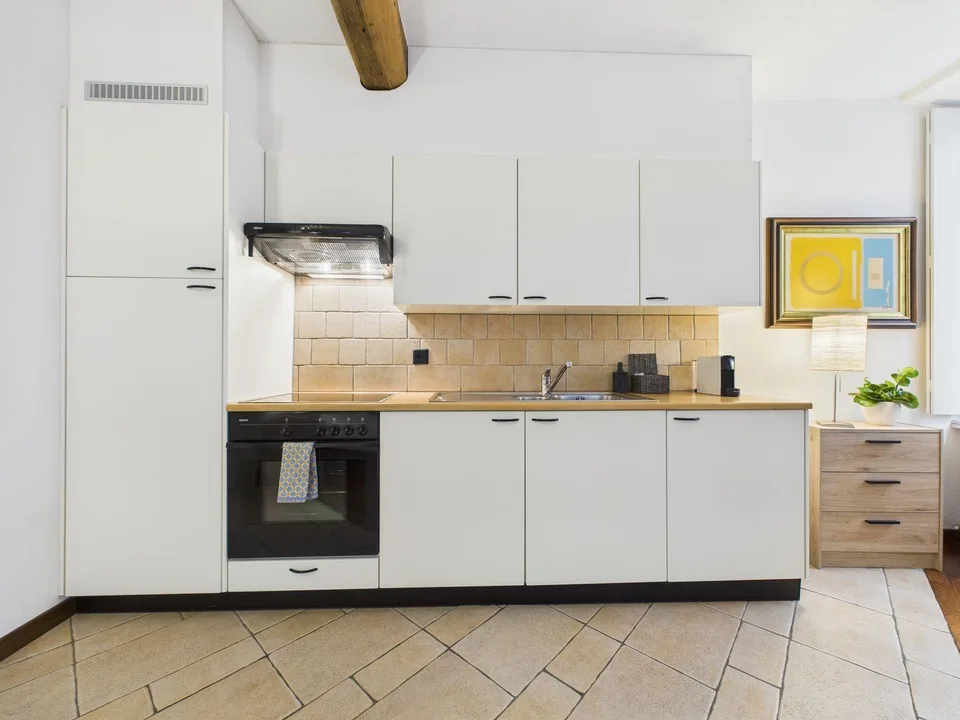 Elegante 1½-Zimmerwohnung mit Seeblick in Morcote. – Foto 9 von 11