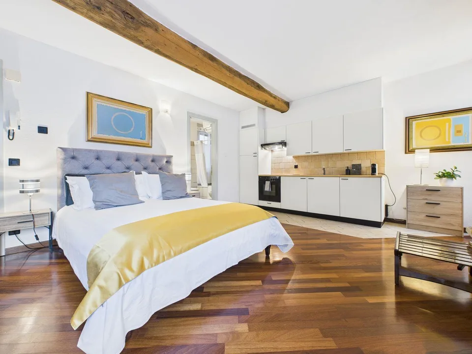 Elegante 1½-Zimmerwohnung mit Seeblick in Morcote.