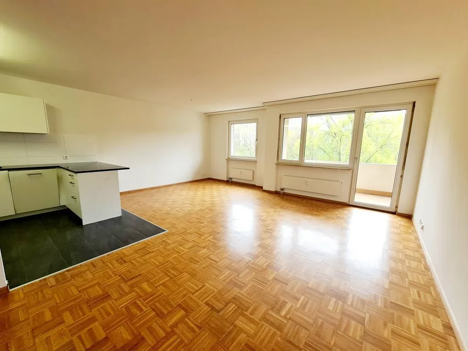Helle 3.5-Zimmerwohnung mit Ausblick ins Grüne