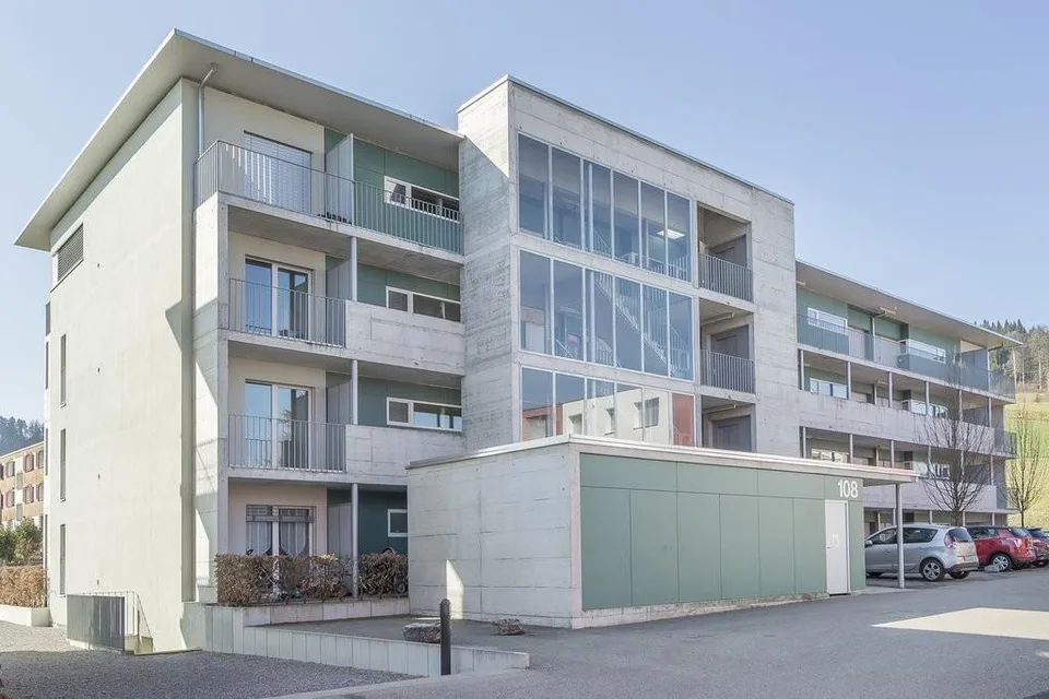 Wunderschöne 4.5-Zimmerwohnung mit grossem Balkon