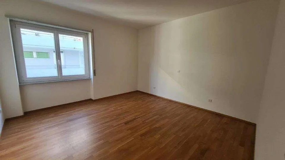CHIASSO CENTRO: APPARTAMENTI RINNOVATI DA 2.5 A 4.5 LOC. – foto 9 di 10