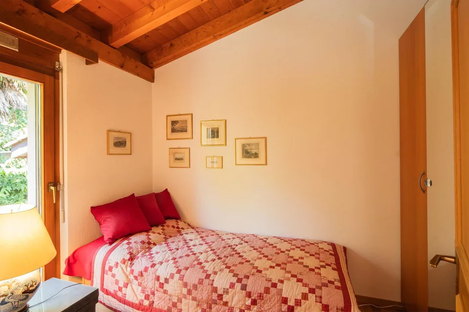Neuwertiges 5 1/2-Zimmer-Reihenhaus mit kleinem Garten – Foto 8 von 14