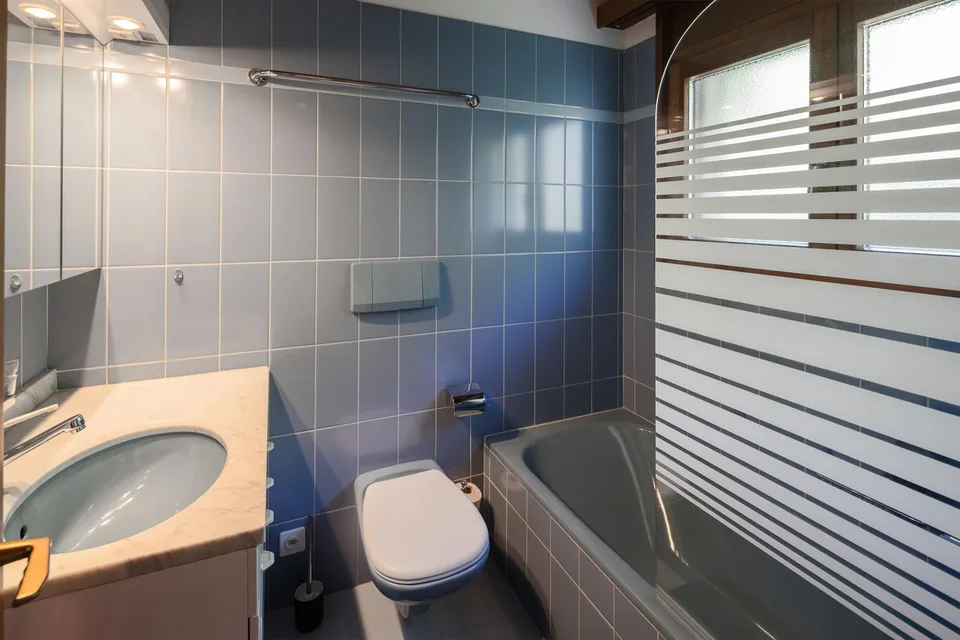 Neuwertiges 5 1/2-Zimmer-Reihenhaus mit kleinem Garten – Foto 10 von 14