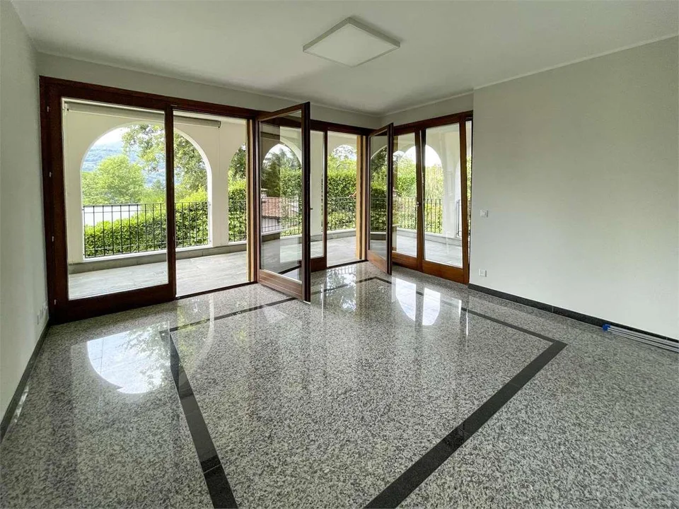 Appartement mit Terrasse in einer charmanten Villa