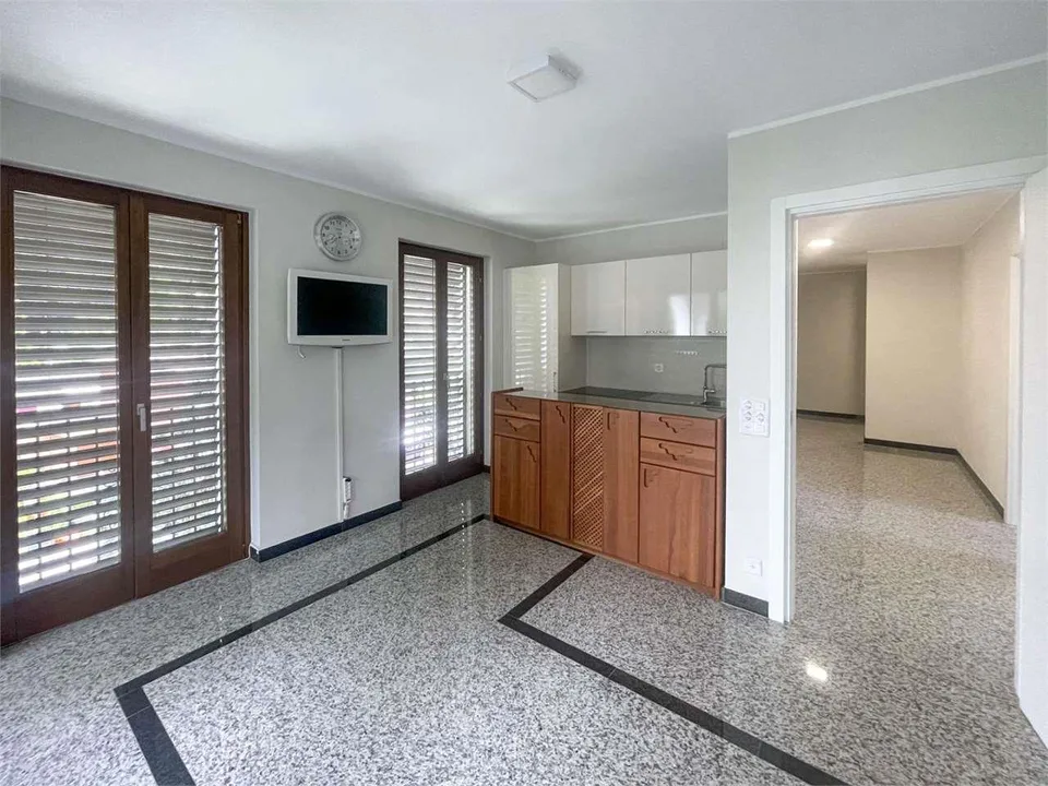 Appartement mit Terrasse in einer charmanten Villa