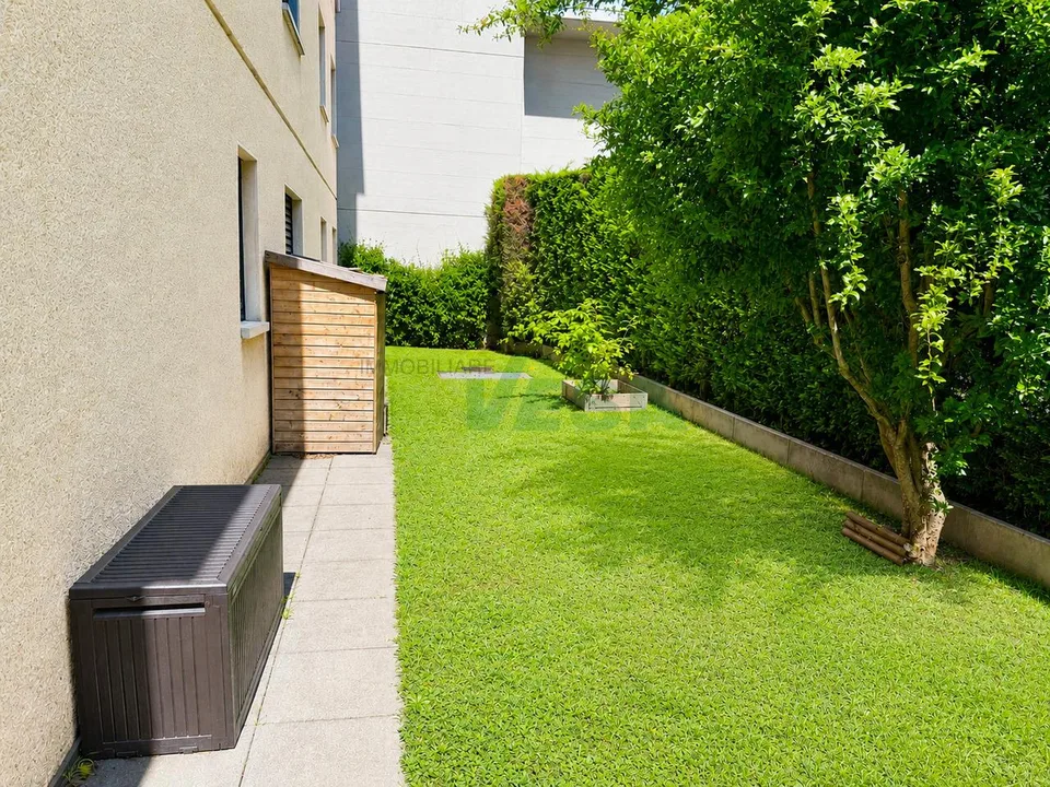 Bel appartamento 6,5 locali con giardino in tranquilla zona collinare – foto 14 di 16