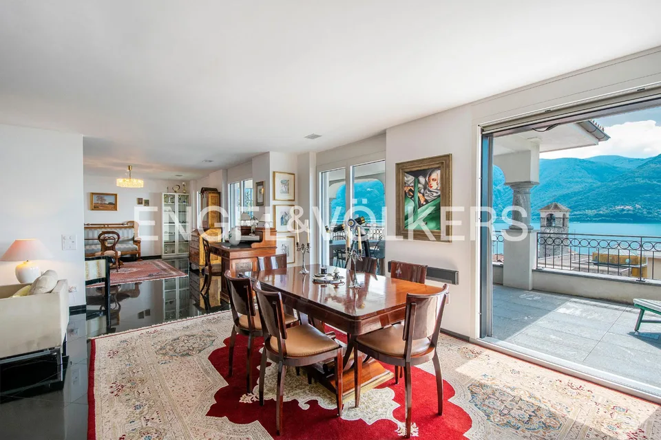 Brissago: Elegante appartamento con terrazza & vista lago in posizione centrale in vendita