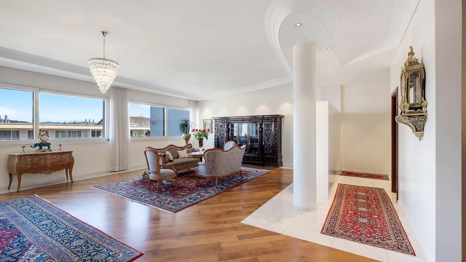 Appartamento Maisonette Elegante con una Grande Generosità