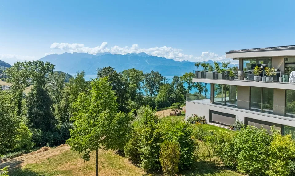 Appartement d'exception avec vue panoramique sur le lac et les Alpes