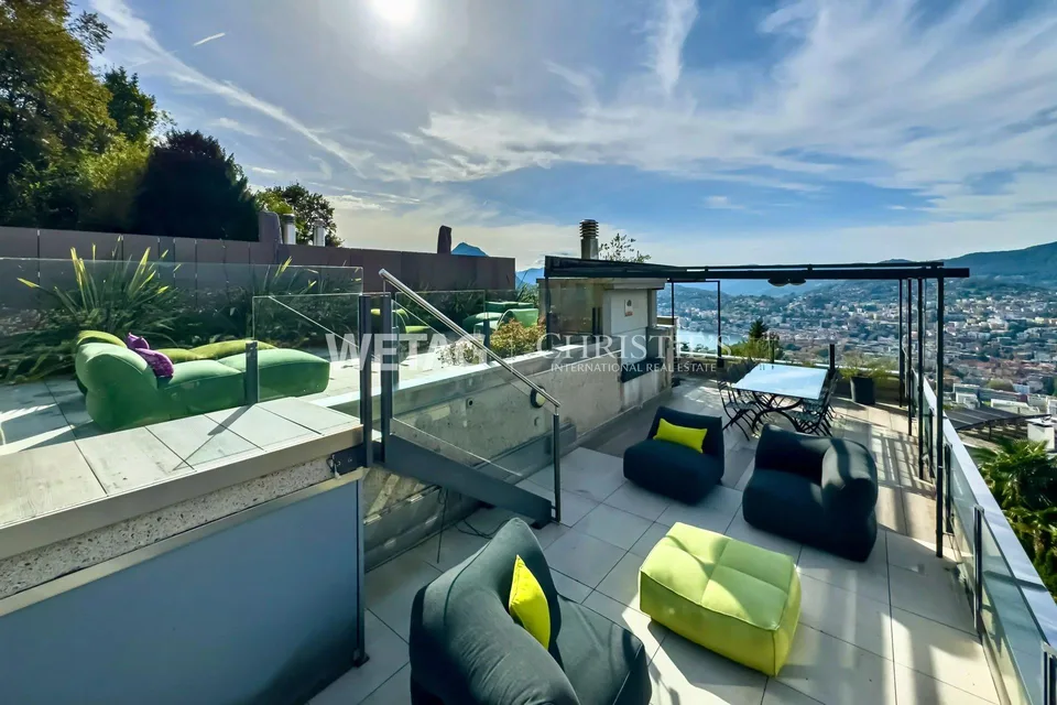 Lugano-Aldesago: modernes Penthouse mit herrlichem Seeblick, Dachte...