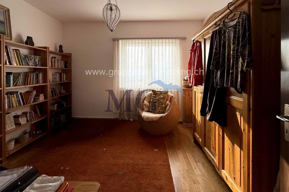 Wohnung mit 3,5 Zimmern im letzten Stock in Wohngegend – Foto 15 von 20