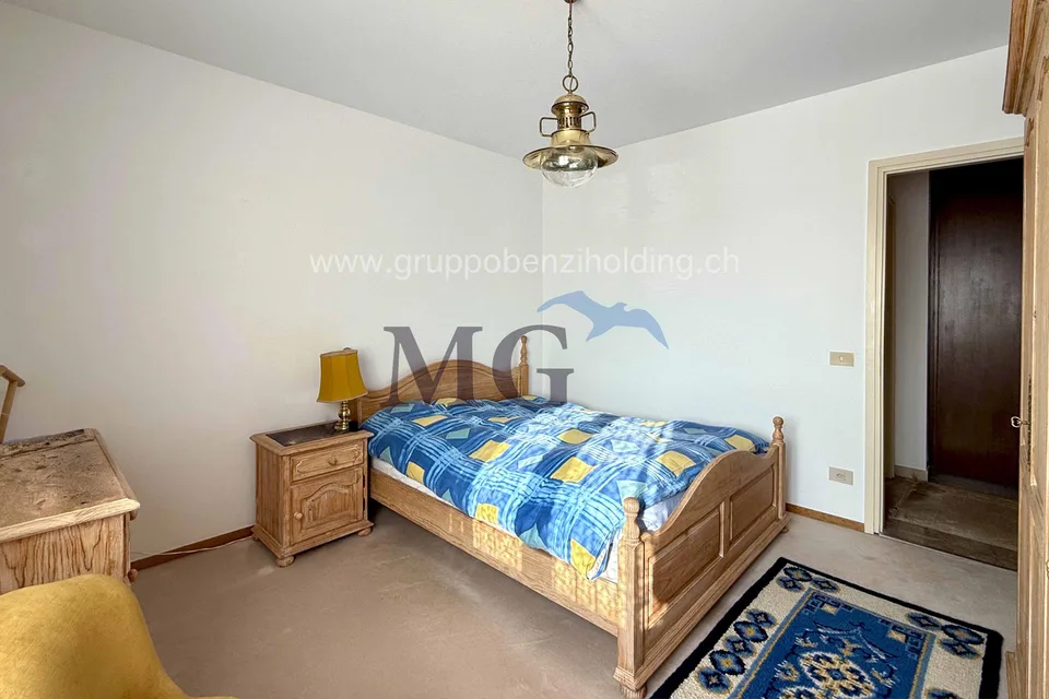 Wohnung mit 3,5 Zimmern im letzten Stock in Wohngegend – Foto 16 von 20