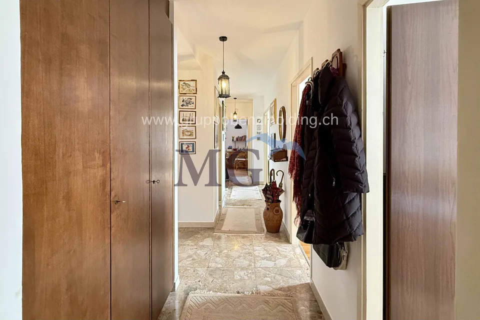 Wohnung mit 3,5 Zimmern im letzten Stock in Wohngegend – Foto 17 von 20