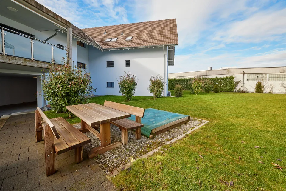 Spacious 4½-Room Garden Apartment – photo 23 of 26