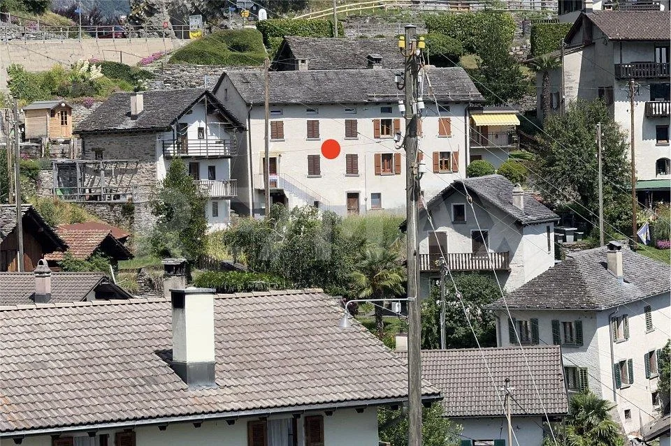 Casa di 4 locali con giardino