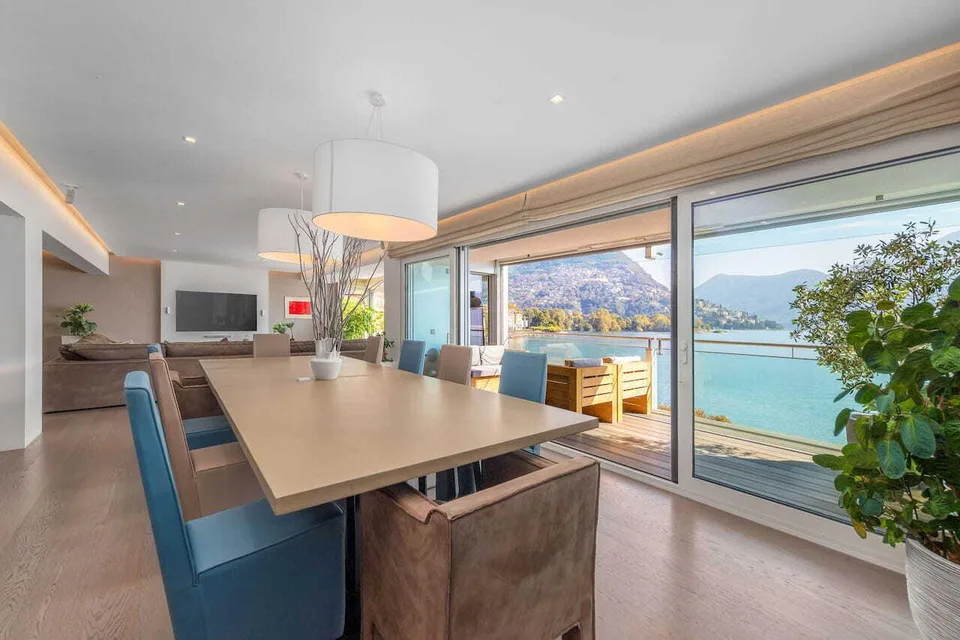Esclusivo Appartamento di Lusso in Prima Linea sul Lago di Lugano