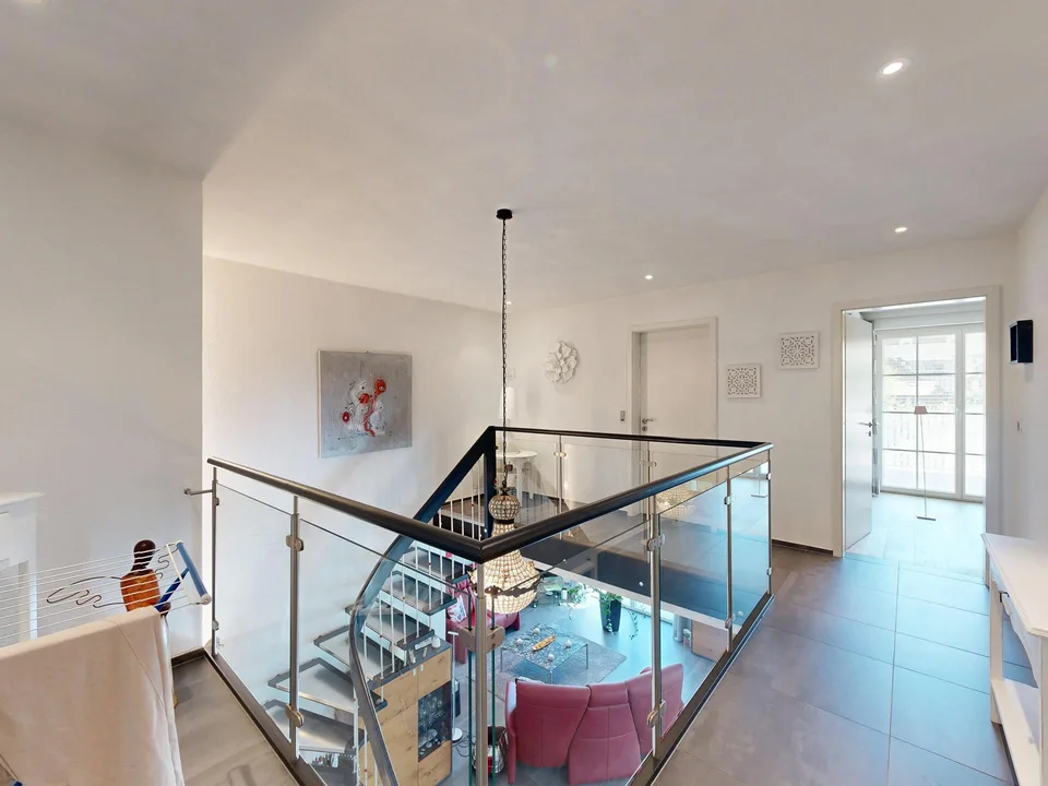 Exklusives 4.5-Zimmer Einfamilienhaus an ruhiger Lage – foto 17 di 19