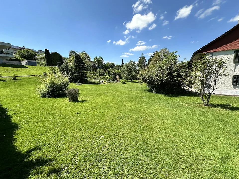 Farmhouse with 1'250m2 building land reserve – photo 8 of 9