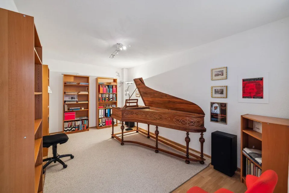 Bright jewel of 3.5 rooms, bathed in sunshine
