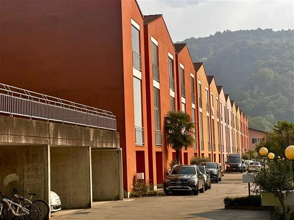 Chiasso: Casa unifamiliare 4.5 locali