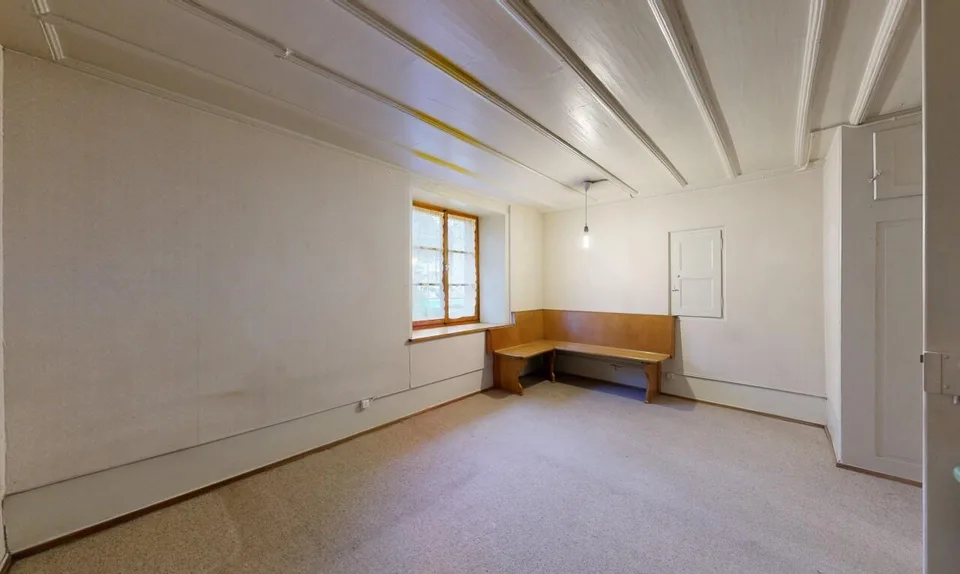 Bâtiment historique dans un emplacement central pour une utilisation individuelle