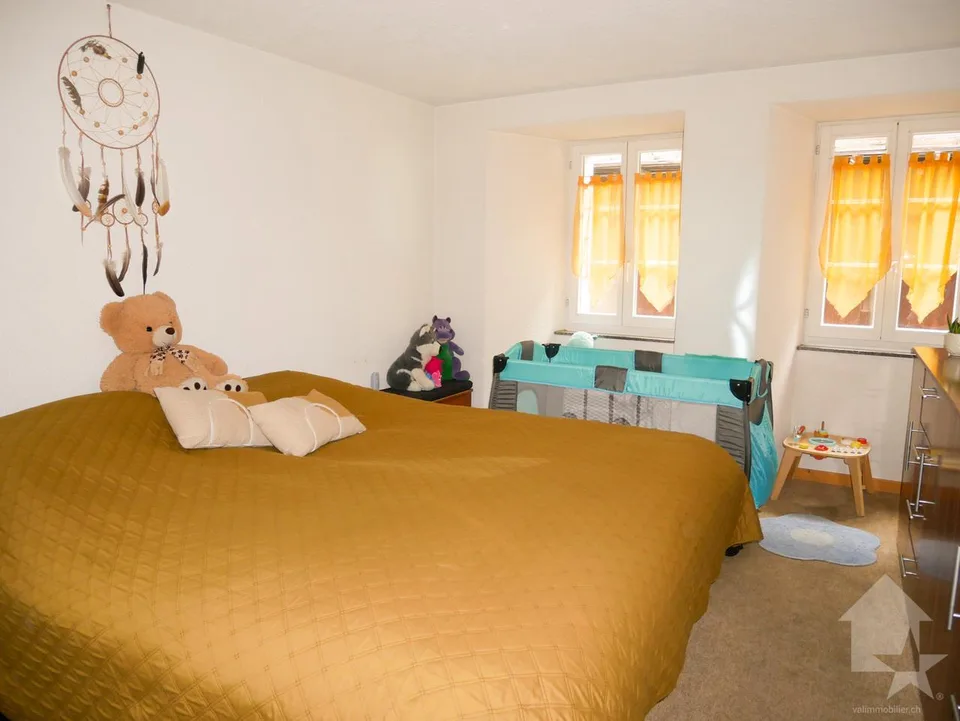 Spaziosa casa di villaggio di 7,5 stanze nel cuore di Orsières